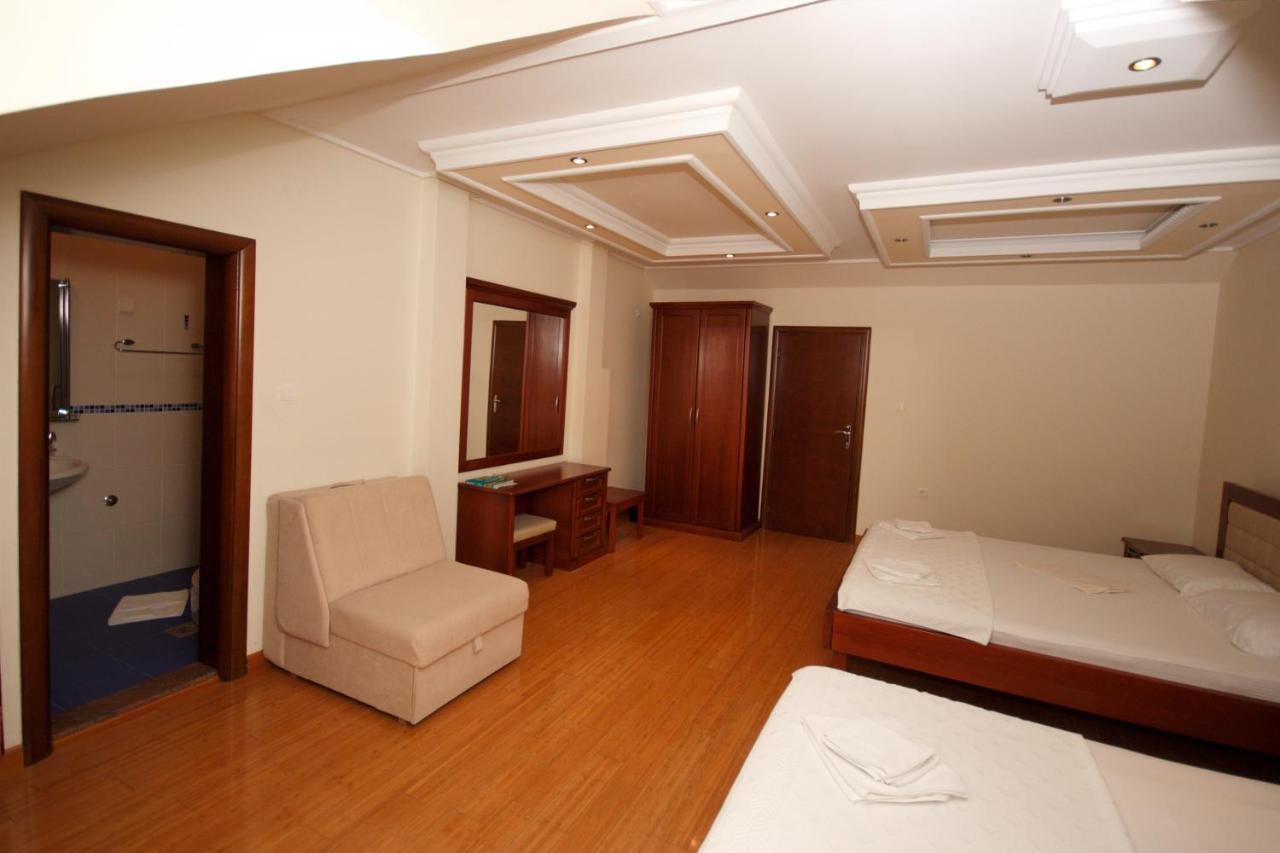 Hotel Rr Херцег-Нови Экстерьер фото