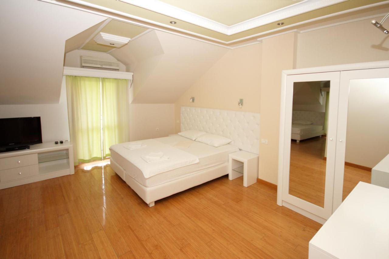Hotel Rr Херцег-Нови Экстерьер фото