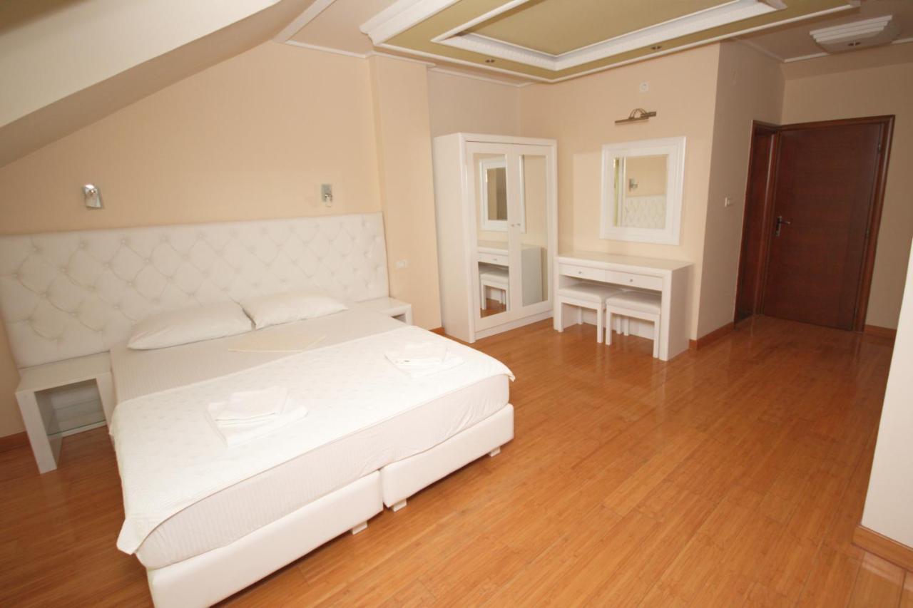 Hotel Rr Херцег-Нови Экстерьер фото