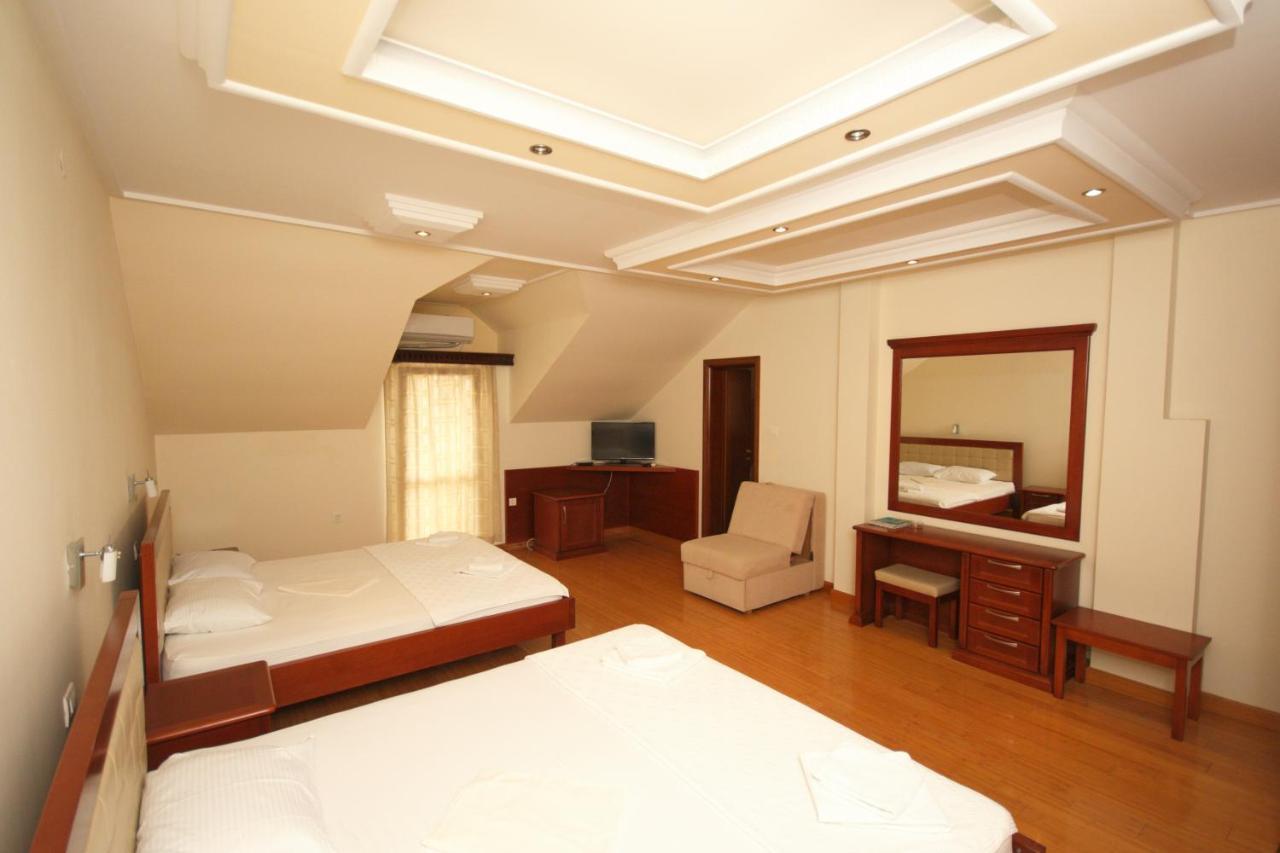 Hotel Rr Херцег-Нови Экстерьер фото