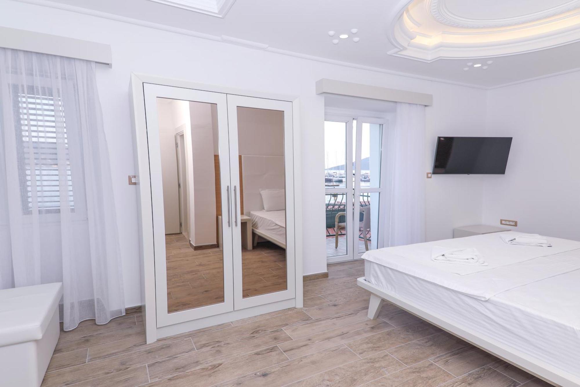 Hotel Rr Херцег-Нови Экстерьер фото