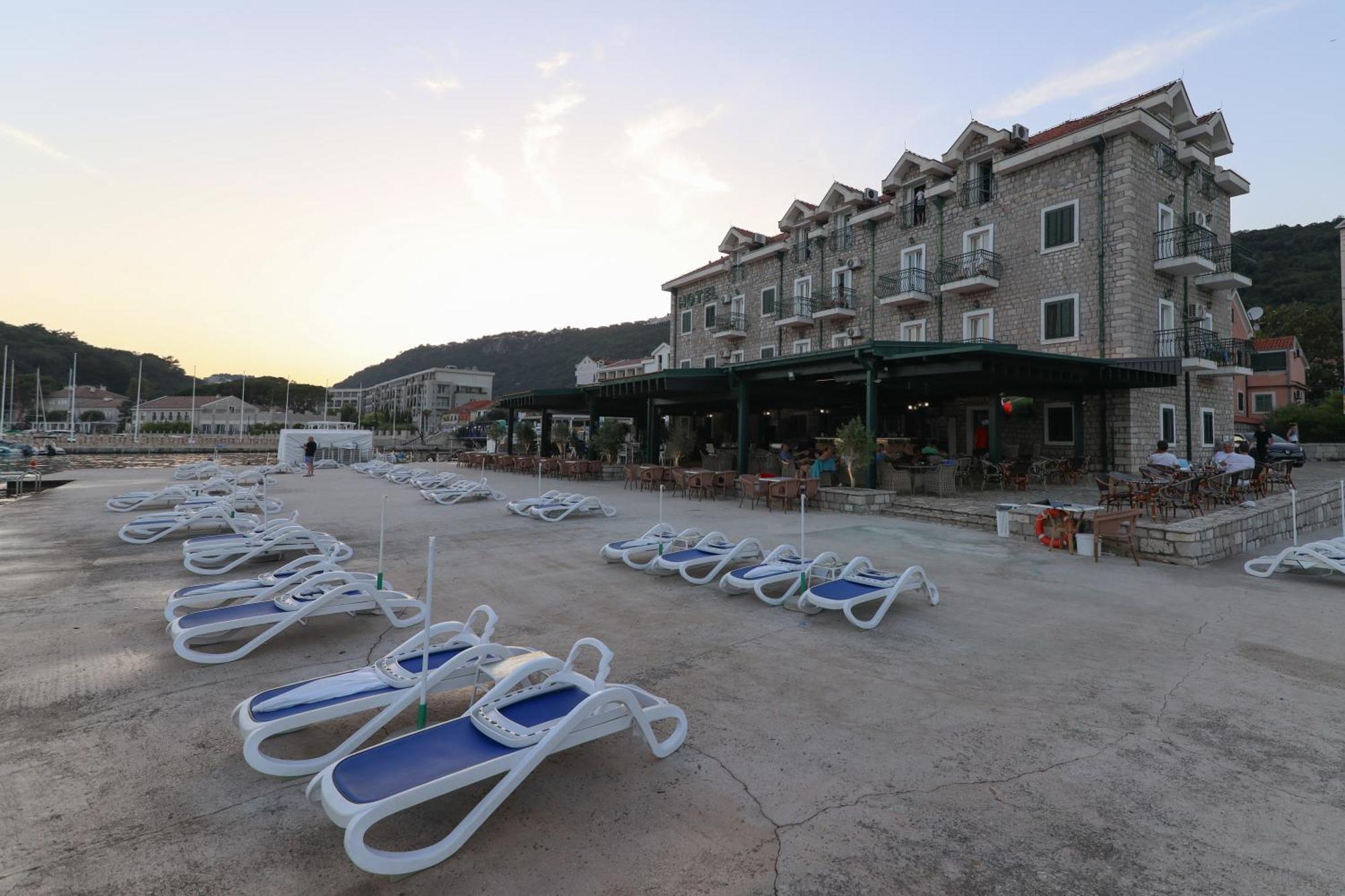 Hotel Rr Херцег-Нови Экстерьер фото