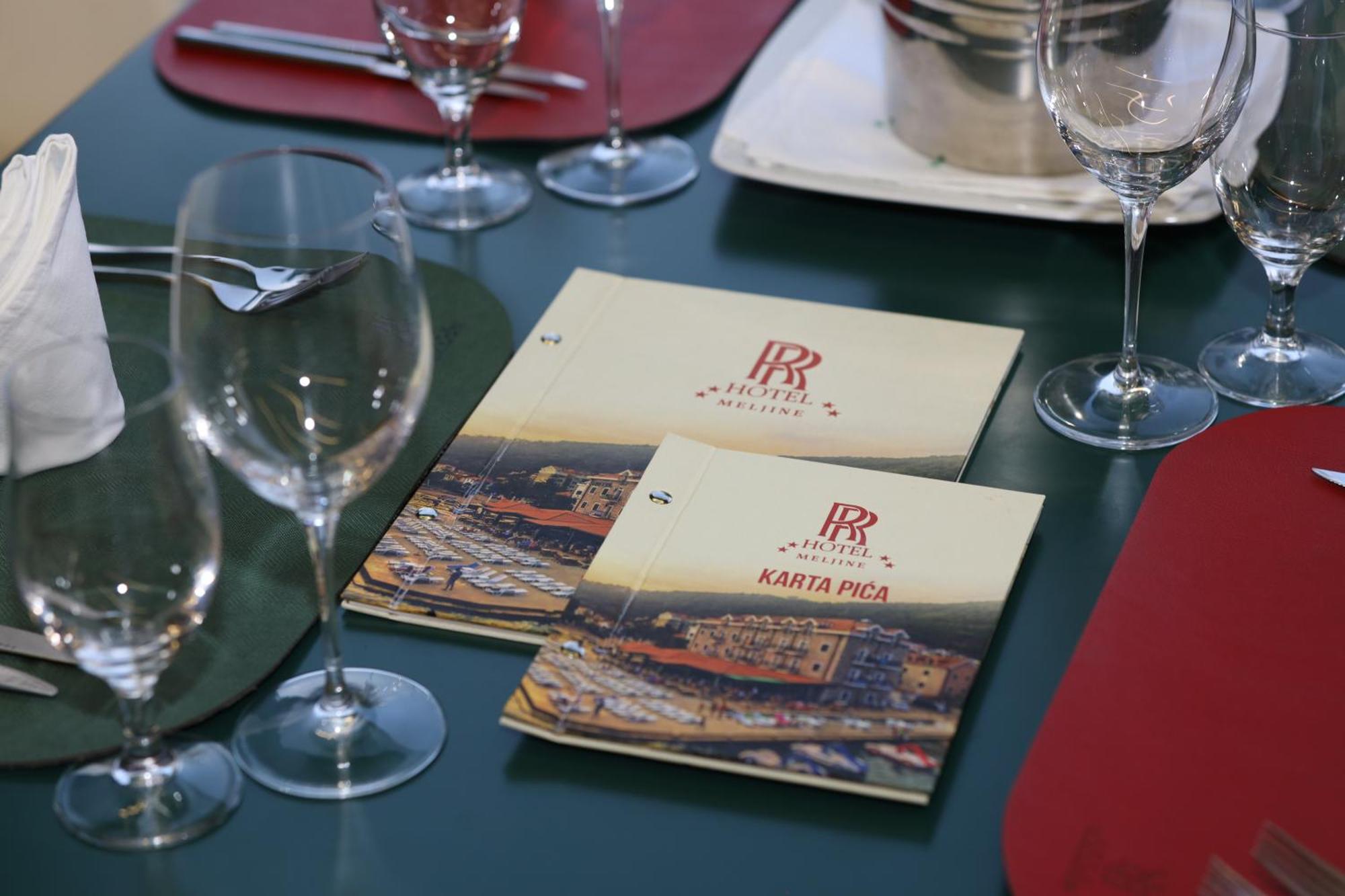 Hotel Rr Херцег-Нови Экстерьер фото